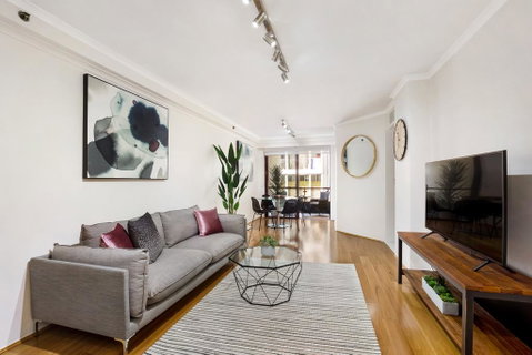 Darlinghurst One Bedroom Modern Self-Contained Apartment With Parking - Easy Access To Sydney CBD (45 PEL) - Accommodation Directory 0