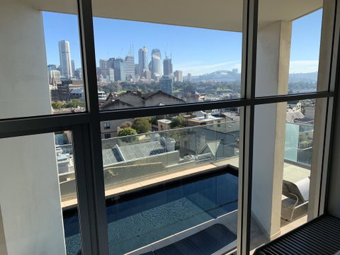Darlinghurst Spacious Apartment With Balcony And Pool With Harbour Views - Accommodation Directory 0