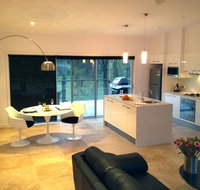Deja Vu Estate - Accommodation Directory