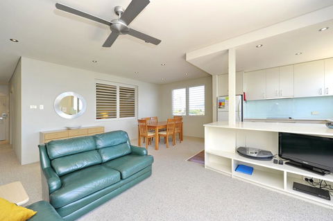 Del Rae Unit 12 - Shoal Bay - Accommodation Directory 2