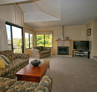 Dromaius 7/23 Nettin Circuit - Accommodation Directory