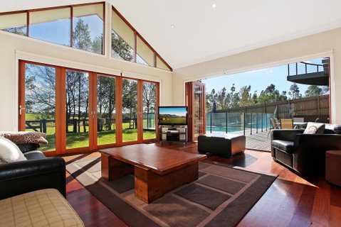 Eagles Landing - Accommodation Directory 1