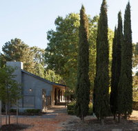 East Wing - Accommodation Directory