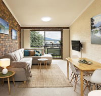 Ellswood 9 - Accommodation Directory