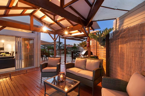 Endless Summer - Accommodation Directory 2