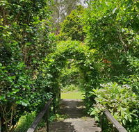 English Gardens - Garden Cottage - Accommodation Directory