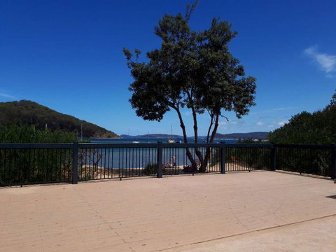 Ettalong Beach Motel - Accommodation Directory 2