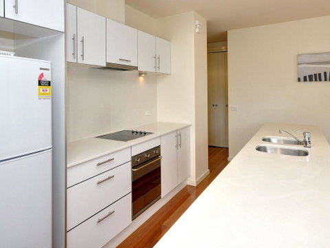 Executive Garden Apartment - Accommodation Directory 1