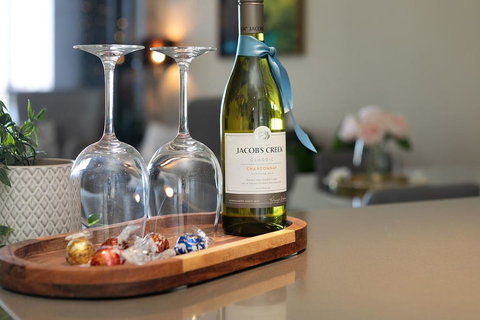 Executive Lux 3 Bedroom - Brisbane CBD - Views - Pool - Wifi - Free Parking - Accommodation Directory 3