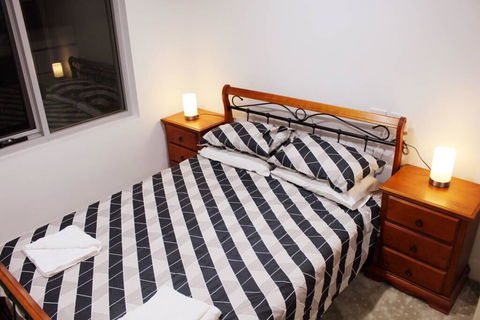 Executively Styled 2 Bed, 2 Bath, Perfect Location - Accommodation Directory 2
