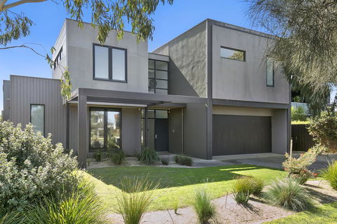 Fabulous Home - Families Only - Accommodation Directory 1