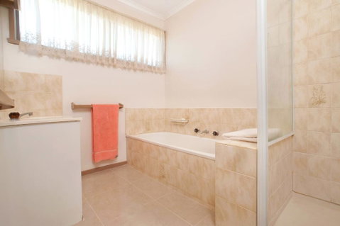 FAMILY GETAWAY - DROMANA - Accommodation Directory 1