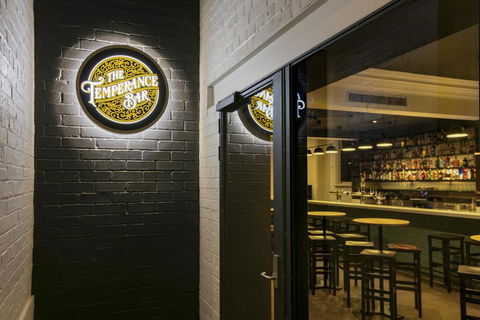 Farmers Home Hotel - Accommodation Directory 1