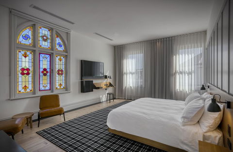 Farmers Home Hotel - Accommodation Directory 3