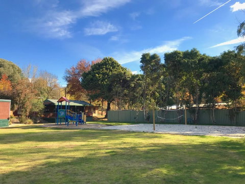 Feathertop Chalet - Accommodation Directory 3
