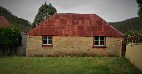 Fernbrook Cottage - Accommodation Directory 2