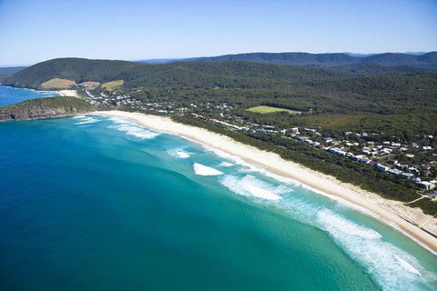 FRANGIPANI BEACH HOUSE - PET FRIENDLY 22 Belbourie Cres Boomerang Beach - Accommodation Directory 1