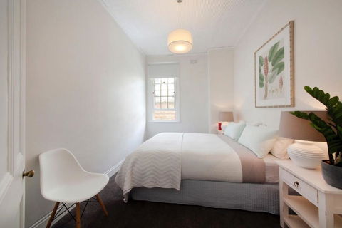 FUN TIMES In HUGE House 1 Minute To SYDNEY HARBOUR - Accommodation Directory 3