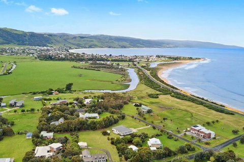 GALBRAITH BEACH STUDIO 3 - Accommodation Directory 2