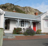 Gardenia House - Accommodation Directory