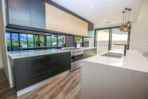 Glass House - Bright - Accommodation Directory 1