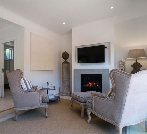 Grand Capella Villa 1 - Accommodation Directory 1