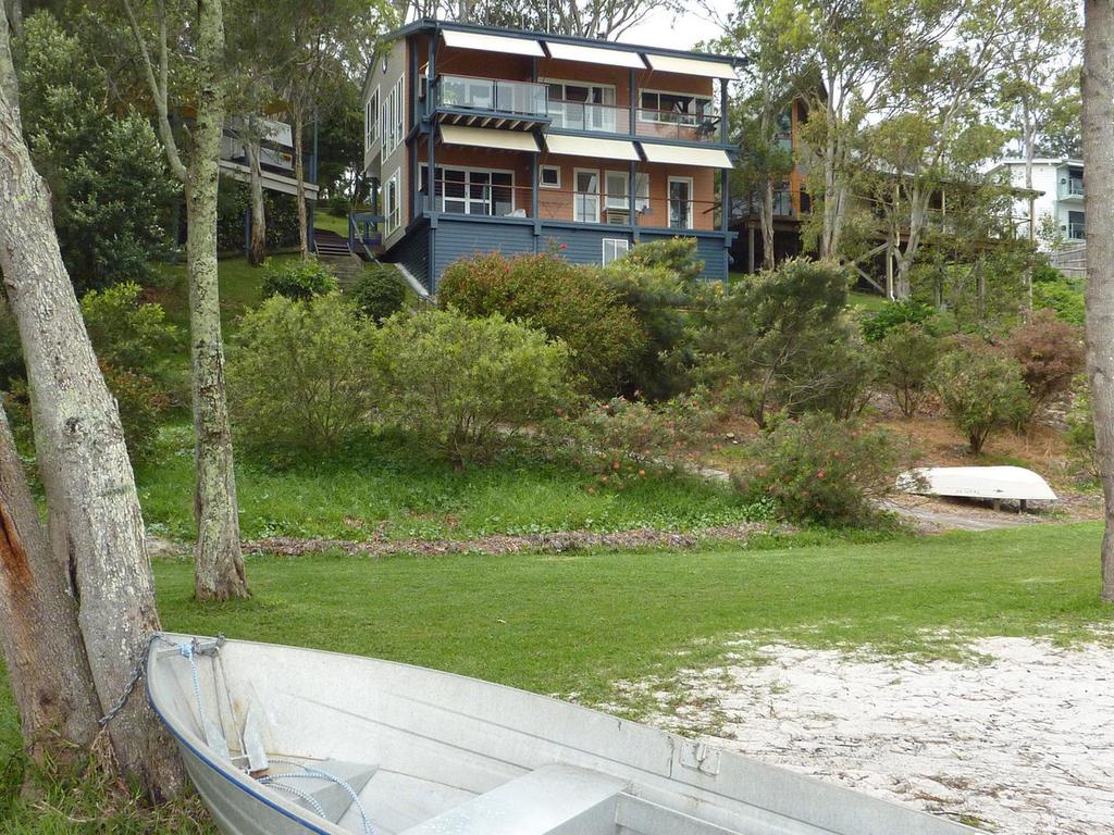 Tiona NSW Accommodation Directory