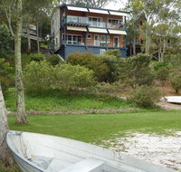 Green Point Lakehouse - Accommodation Directory