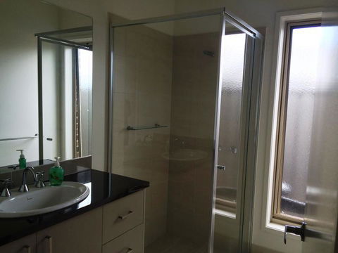 Hampton On Toner - Accommodation Directory 2