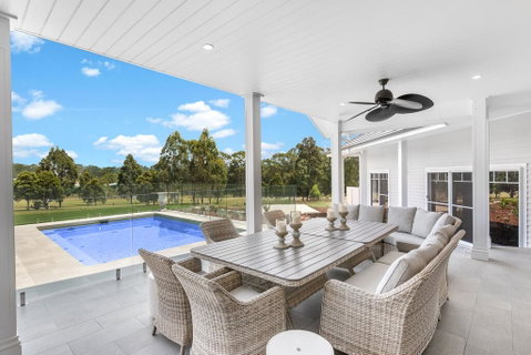 Hamptons On Figtree - Accommodation Directory 0