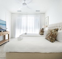 Hamptons Style 2 Bedroom Executive Luxury Apartment - Accommodation Directory