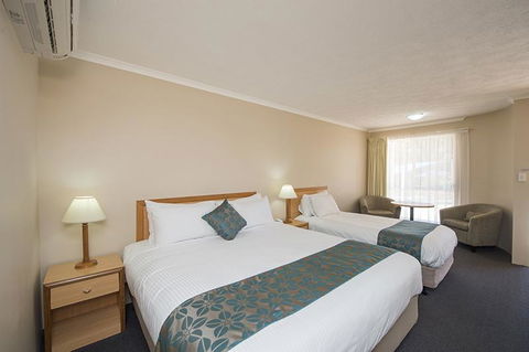 Harbour Sails Motor Inn - Accommodation Directory 1