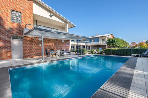 Hawkesbury Race Club Motel - Accommodation Directory 2