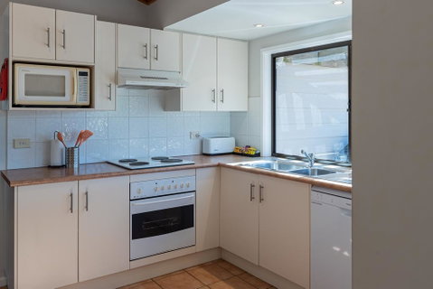 Hermitage Hideaway - Accommodation Directory 1