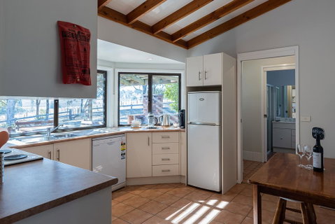 Hermitage Hideaway - Accommodation Directory 2