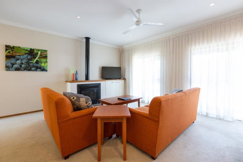 Hermitage Lodge - Accommodation Directory 3