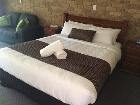 High Country Motor Inn Bright - Accommodation Directory 3