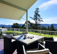 Hillcrest - Spectacular views - Accommodation Directory