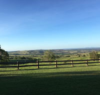 Hillview Cottages - Accommodation Directory