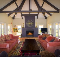 Holman Estate - Accommodation Directory