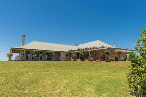 Holman Estate - Accommodation Directory 1