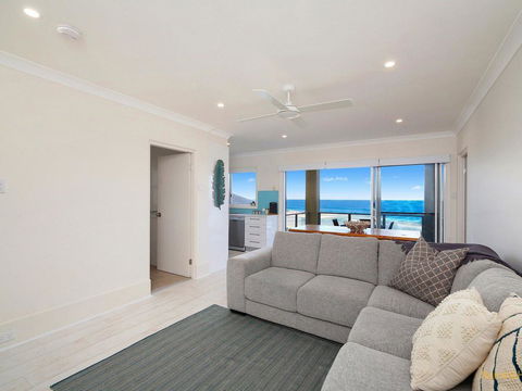 Horizons - 1/99 Ocean View Drive - Accommodation Directory 2