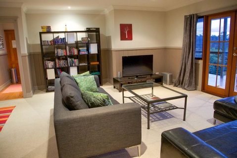 Ironstone Views - Accommodation Directory 2