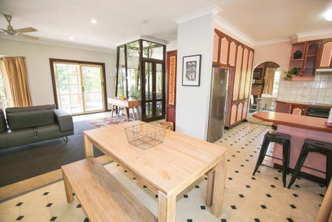 James Close - Accommodation Directory 3
