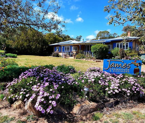 James Farmhouse - Accommodation Directory 3