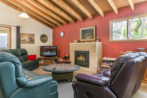 Jarara Cottage - Accommodation Directory 0