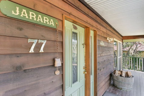Jarara Cottage - Accommodation Directory 2