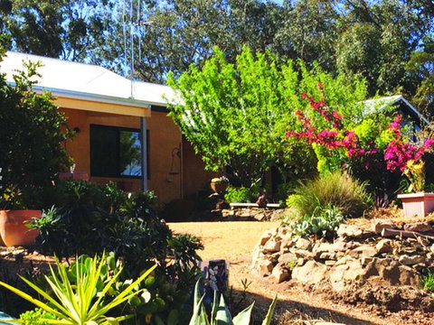 Kangaroo Hill Studio - Accommodation Directory 1