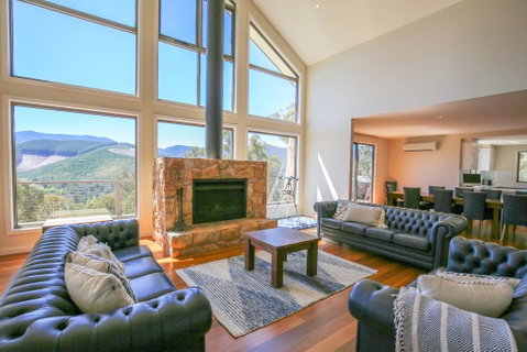 Kangaroo Lodge - Accommodation Directory 0