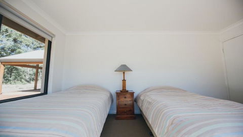 Kangaroo Retreat - Accommodation Directory 3